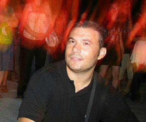 ARIAN GALDINI: Bursa e politikës...