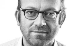ENVER ROBELLI: Fundi i komandant Mugabes dhe “Gucci-Grace”
