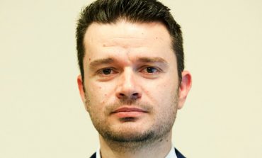 ARJAN ÇURI: Një shoqëri civile që prodhon pushtet, asgjëson vetveten