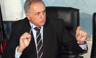 TRITAN SHEHU: Votë kundër SHBA në OKB/ Kjo e vërtetë tragjike s’mund të zhbëhet nga disa ‘avoketë’ të Qeverisë, por...