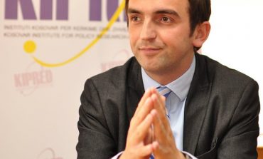 KRENAR GASHI: Kthimi i shpinës ndaj Gjykatës Speciale nga liderët e Kosovës është vetshkatërrim