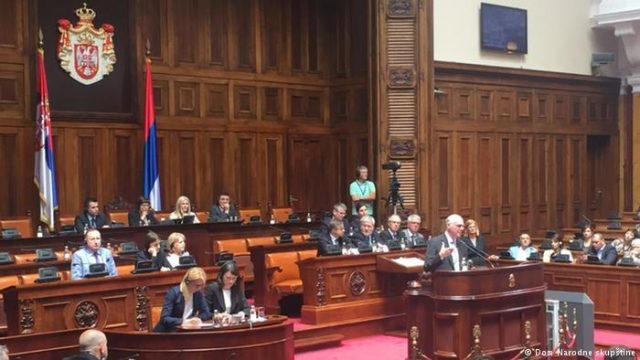 IVIÇA PETROVIÇ/ Serbia vazhdon të bllokojë Kosovën
