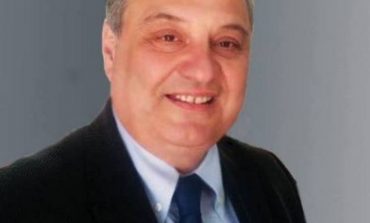 YLLI DYLGJERI/ 100 like dhe 100 komente për Teatrin e Ri