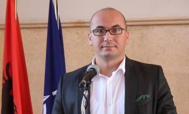 LAVDRIM LITA/ Pse Vlahutin i kërkon qeverisë të bashkëpunojë me opozitën