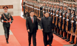Kim Jong-un vizitoi Kinën. Çdo ndodhi me armët bërthamore?