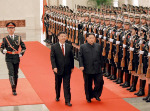 Kim Jong-un vizitoi Kinën. Çdo ndodhi me armët bërthamore?