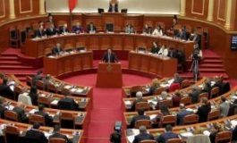 ENKEL XHANGOLI/ Ja sa paguhen deputetët shqiptar nga pagat deri te dietat
