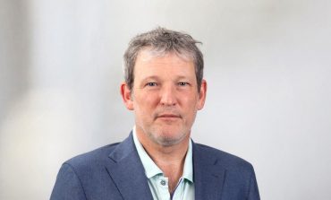 JEFFERSON CHASE/ Gjermani, hapen vende pune në nivel rekord: 60% më shumë refugjatë të punësuar