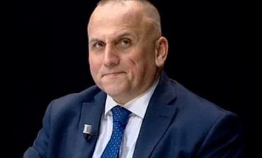 ILIR KULLA/ Pse Renzi çon për skrap dhe BE-në, italianët ia përplasën në surrat tepsinë dhe timonin