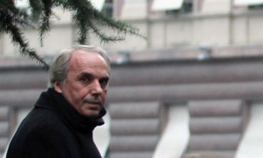 PREÇ ZOGAJ/ Babëzia shumëpartiake në Lezhë, si u grabitën bregdeti dhe lagunat e Kunes e Vainit me Ramën Kryeministër