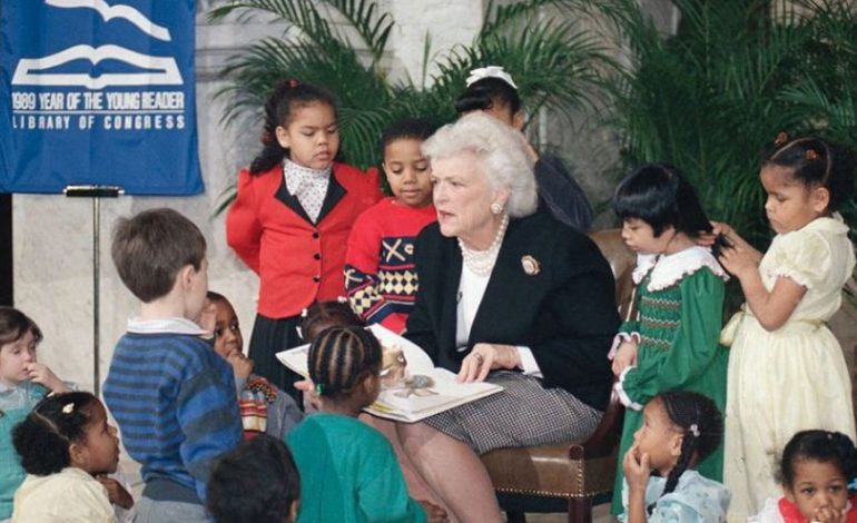 Barbara Bush, Zonja e Parë që mendonte se arsimimi mund të kuronte sëmundjet e tjera