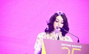 ANA ABDI/ Lërini përrallat dhe kursejani shqiptarëve atë shfaqje të shëmtuar që pamë dje!