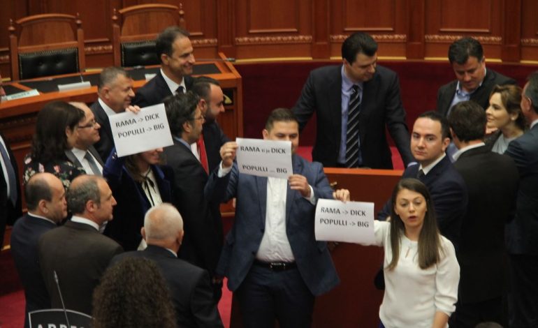 ANRI BALA/ Opozitarizëm me “rrotlla”