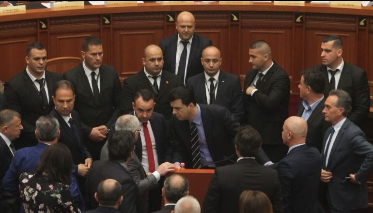 DRITAN MUSTA/ Qëndresa e opozitës kundër integrimit Europian të Shqipërisë…