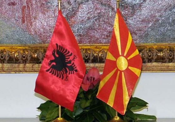 Shqipëria dhe Maqedonia kanë pengesa të qarta për t’u bashkuar me BE