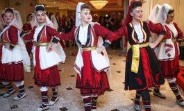 ALEKSANDER NOVIK/ Sakrificat e  shqiptarëve të Ukrainës për të ruajtur vetëdijen etnike