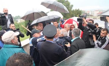 Dhunë ndaj Enverit apo ndaj Luftës antifashiste që e kanë urryer gjithnjë?!