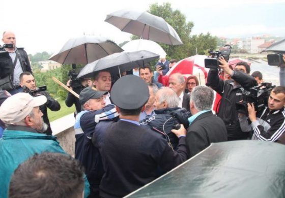 Dhunë ndaj Enverit apo ndaj Luftës antifashiste që e kanë urryer gjithnjë?!
