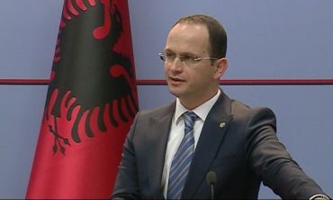 DITMIR BUSHATI/ Duke menduar dhe vepruar si europianë të bashkuar