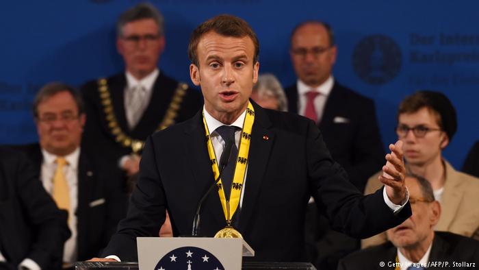 Politika dhe simbolika/ Çmimi Karl i Madh për Macronin