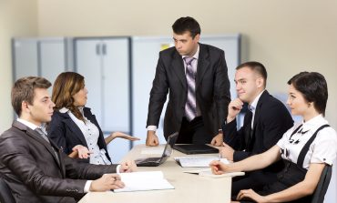 Puna, punëdhënësi apo paga: Cila është më e rëndësishme?