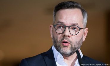 Roth: Gjermania po verifikon arritjet e Shqipërisë