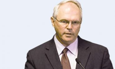 CHRISTOPHER HILL/ Despoti dhe diplomati