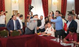 Flogert Muça/ “Nderi” i Bashës dhe protestat e PD-së kundër qytetit