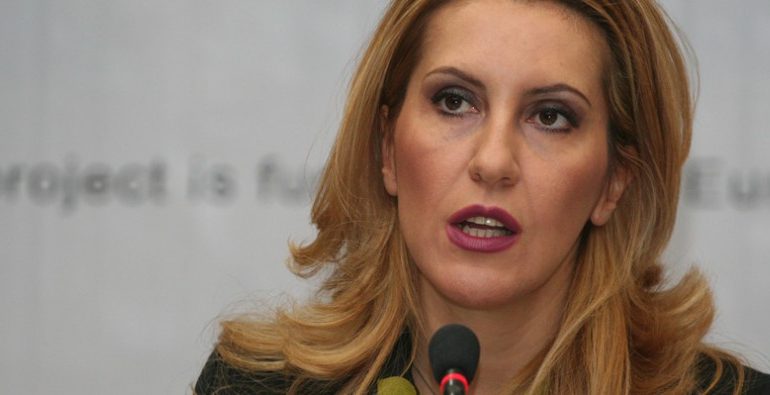 MAJLINDA BREGU/ “Shqipëria sot nuk ka opozitë, dhe një mesazh për llapaqenët e Bashës”