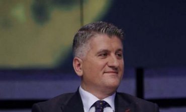 AGRON GJEKMARKAJ/ Bubullimat e qershorit, misteret e Ramës dhe ditëlindja e një miku