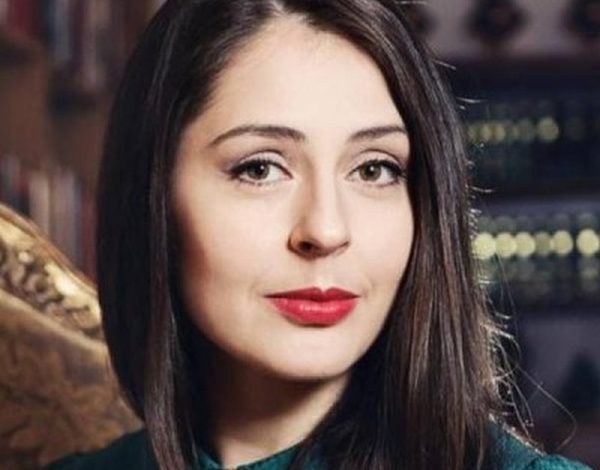 ELIA ZAHARIA/ Teatri i Keqkuptimeve