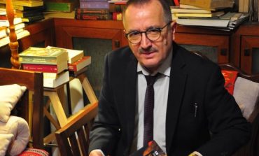 AUREL PLASARI/ Kazma kundër historisë të kthehet kundër vetes