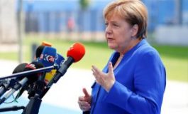 ISABELLA BUFACCHI/ Angela Merkel presidentja e ardhshme e Komisionit Europian