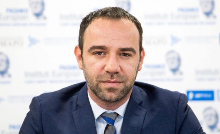 ERVIS ILJAZAJ/ Mungesa e markave të mëdha ndërkombëtare, problemi i ekonomisë shqiptare