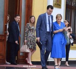 PANDELI BARDHI/ Më mirë me “shejtanin” brenda, apo…!?