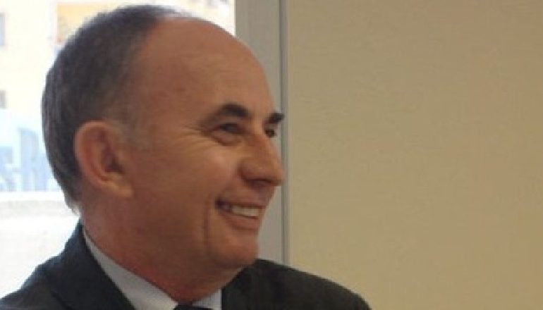 YLLJET ALIÇKA/ Kompromisi