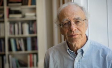 PETER SINGER/ Është bamirësia për të varfrit e kotë