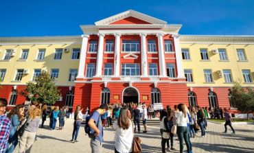 Studentët e Filologjikut letër të hapur Rektorit të Universitetit të Tiranës