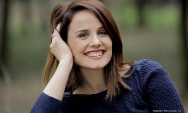 MIRA KAZHANI/ Askush nuk i do gazetarët!