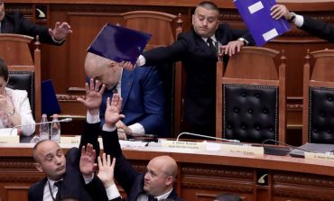 ALEKSANDRA BOGDANI/ Kuvendi i dominuar nga akuzat dhe sherret politike miratoi më pak ligje gjatë 2018-s
