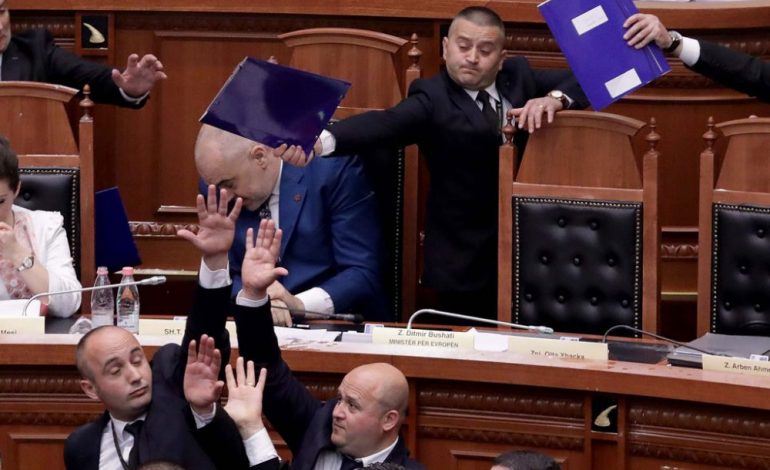 ALEKSANDRA BOGDANI/ Kuvendi i dominuar nga akuzat dhe sherret politike miratoi më pak ligje gjatë 2018-s