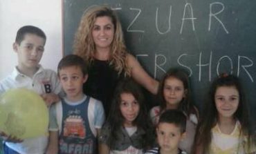 MERO BAZE/ Vajtimi për numrin e shkollave dhe heshtja për dramën e arsimit