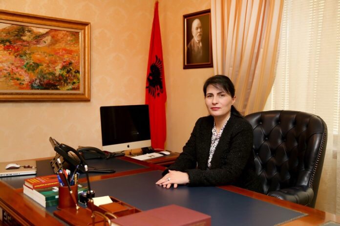 MENTOR KIKIA/ Zonja kryeprokurore, kjo është mundësia juaj e fundit…