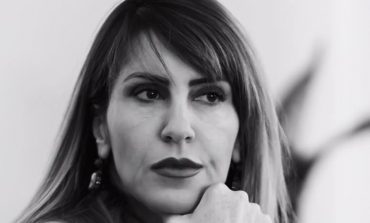 MAJLINDA BREGU/ Të vet-ohen të gjitha nga e para…
