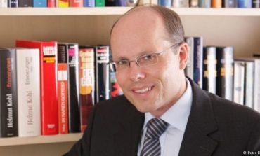 IVICA PETROVIÇ/ Nuk ka BE pa njohjen e pavarësisë së Kosovës