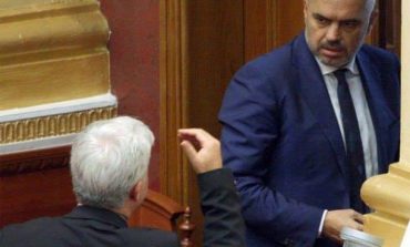 ASTRIT PATOZI/ Gara në "përkthimin" e dorëheqjes së Xhafës