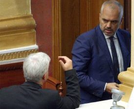 ARDIT RADA/ Dorëheqja e Fatmir Xhafajt duhet marrë seriozisht