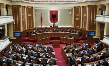 BEDRI ISLAMI/ “Politika dhe një milion të heshturit”