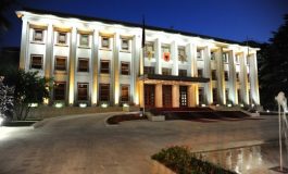 MENTOR KASA/ “Armët” e presidentëve, historiku i përplasjeve mes krerëve të shtetit