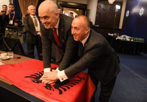 ENVER ROBELLI/ Europa nuk na do se “jemi shqiptarë” e “myslimanë”. Jo!